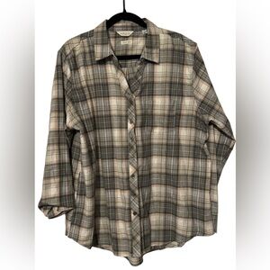 Weatherproof Vintage Plaid flannel in green and Tan